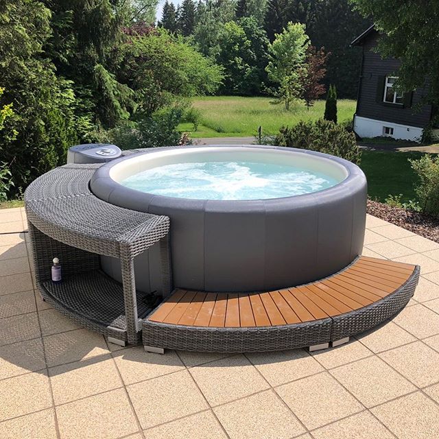 *SOFTUB - Canada's #1 Portable Hot Tub - T220 Legend - Relaxacare