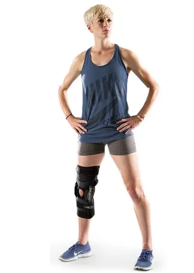 Enovis - DONJOY PLAYMAKER II FOURCEPOINT Hinged Knee Brace