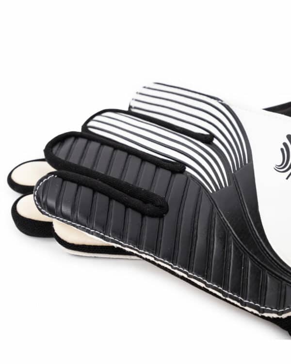 360 Athletics - Youth Goalie Gloves - Relaxacare