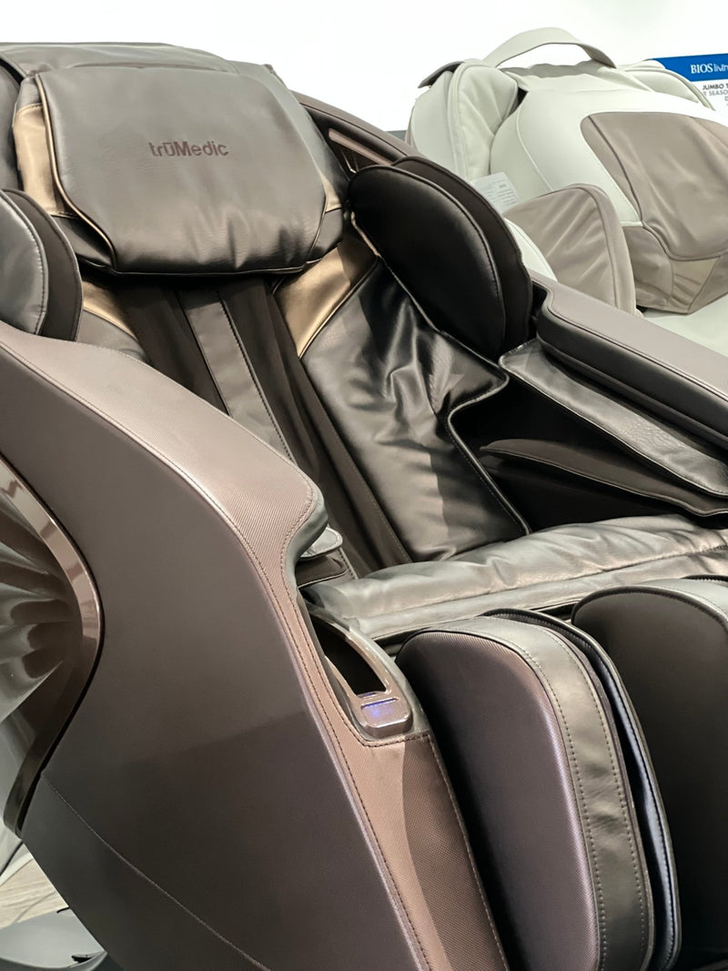 Demo-Trumedic 3D Advanced L Track Mc-2000 Pro+ Sample Massage Chair - Relaxacare