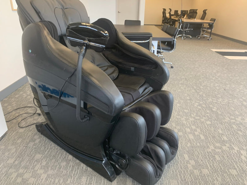 -Demo Unit-Essenza Massage Chair by Spa Dynamix - Relaxacare