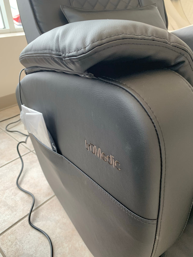 Demo unit-TruMedic Mc-2100 Massage Chair/Recliner - 2019 model - Relaxacare
