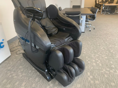New-3D-Essenza Massage Chair by Spa Dynamix - Relaxacare